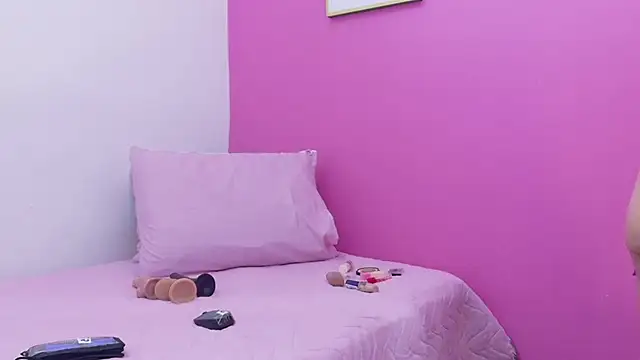 cutepetitee online show from 11/03/25, 07:39