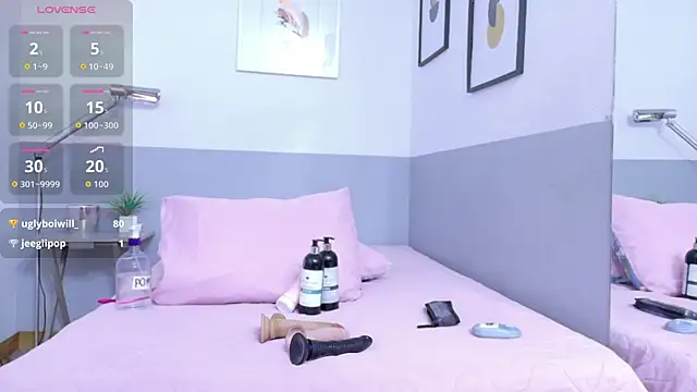 cutepetitee online show from 11/04/25, 07:39