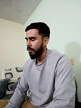 Snapshot of Maximiliano444 chatting on 09/30/25, 02:50 Maximiliano444 online show from 09/30/25, 02:50