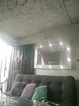 dani titan320 online show from 03/18/26, 05:03