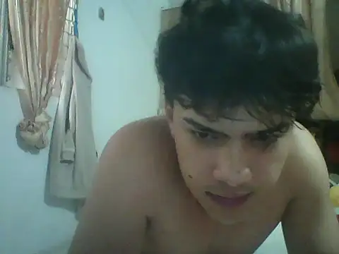 dani titan320 online show from 12/03/25, 08:19