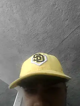 dani titan320 online show from 11/22/25, 03:00