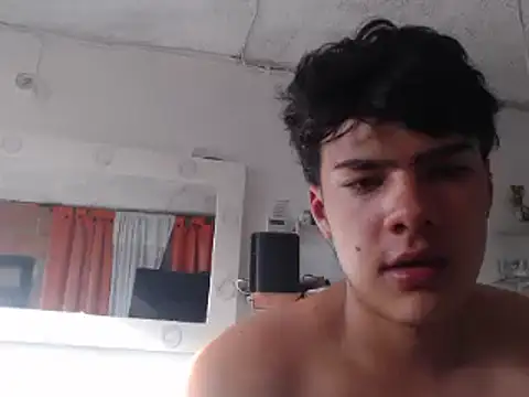 dani titan320 online show from 10/07/25, 09:16