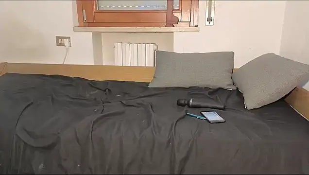 Nina-Holly online show from 04/09/26, 01:06