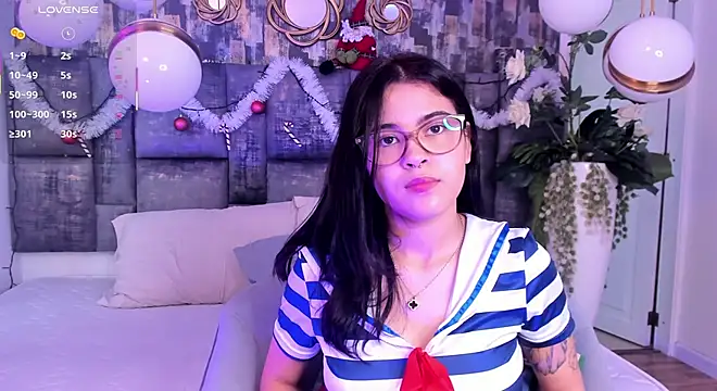 MaiaaCandy online show from 12/17/25, 03:17