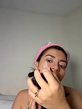 AmaiaSalvatore online show from 09/15/25, 10:10