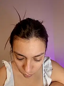 AmaiaSalvatore online show from 11/15/25, 10:25