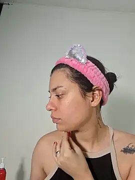 AmaiaSalvatore online show from 10/02/25, 09:40