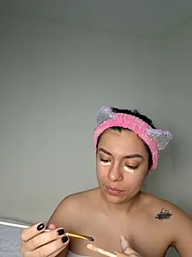 AmaiaSalvatore online show from 09/19/25, 09:41