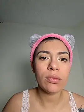 AmaiaSalvatore online show from 09/20/25, 09:20