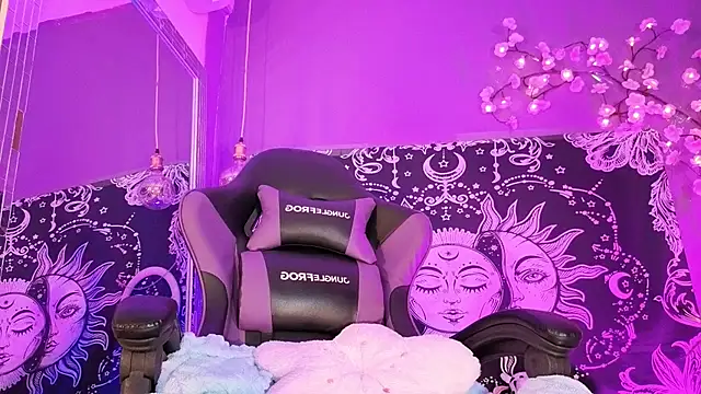 Gaia Gatex online show from 02/12/26, 01:00