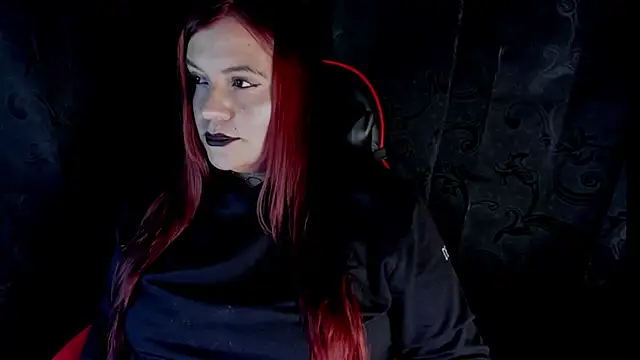 Snapshot of Moon_Dark520 chatting on 02/13/26, 02:22 Moon Dark520 online show from 02/13/26, 02:22