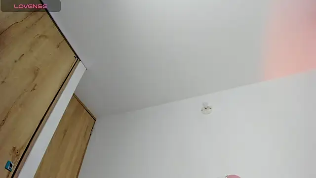 ZoeBlue6 online show from 09/16/25, 12:17