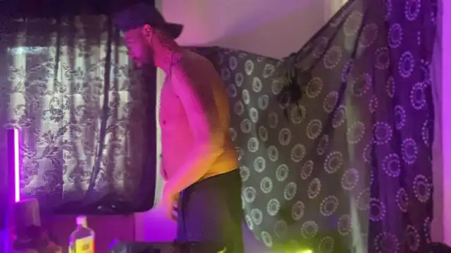 DjDiCKmannOnE online show from 04/15/26, 09:04