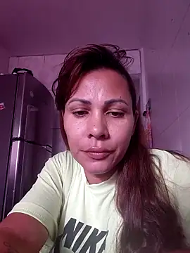 Snapshot of dyjaA chatting on 04/22/26, 10:33 dyjaA online show from 04/22/26, 10:33