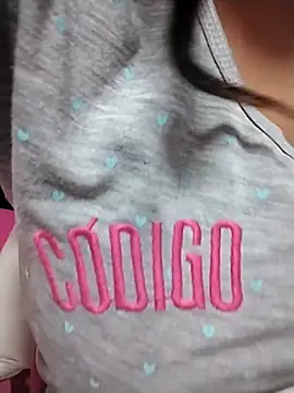 dyjaA online show from 10/31/25, 10:23