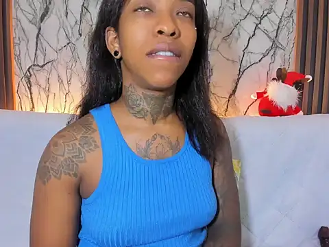 Pauline Fox online show from 12/15/25, 01:22