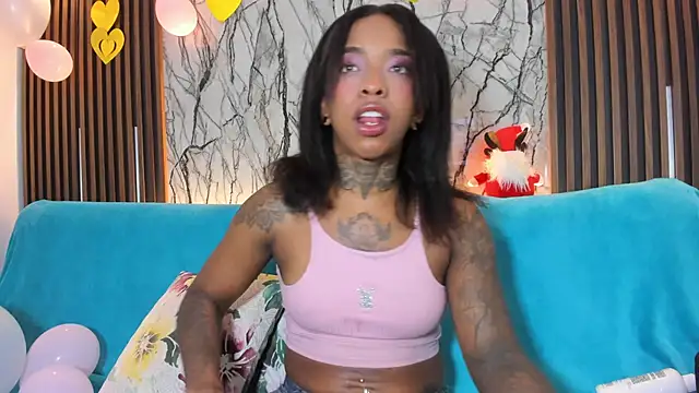 Pauline Fox online show from 11/28/25, 01:50