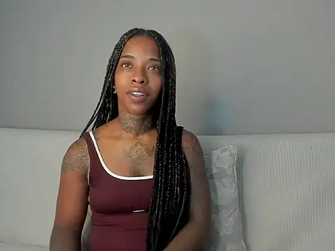 Pauline Fox online show from 09/23/25, 01:56