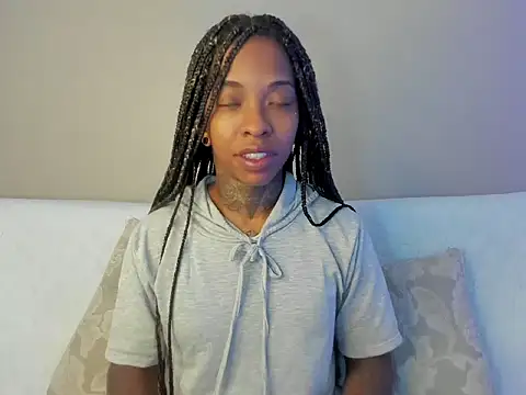 Pauline Fox online show from 09/22/25, 02:39