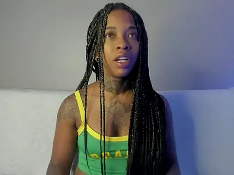 Pauline Fox online show from 09/26/25, 01:23