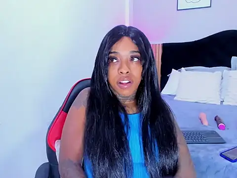 Pauline Fox online show from 03/02/26, 02:23