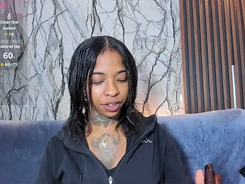 Pauline Fox online show from 02/12/26, 02:33