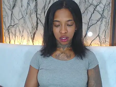 Pauline Fox online show from 11/02/25, 11:54