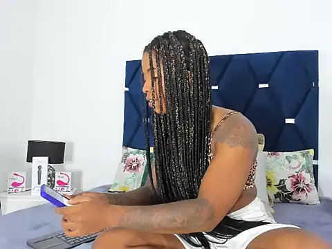 Pauline Fox online show from 09/30/25, 11:00