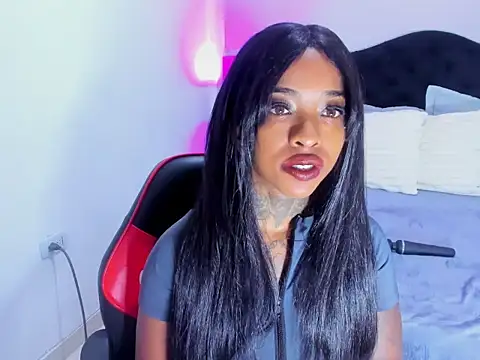 Pauline Fox online show from 03/01/26, 03:06