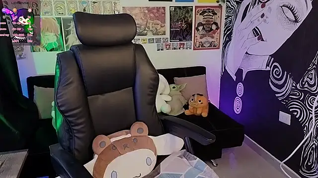 Yuhwan  online show from 11/21/25, 05:45