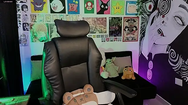 Yuhwan  online show from 02/26/26, 09:37