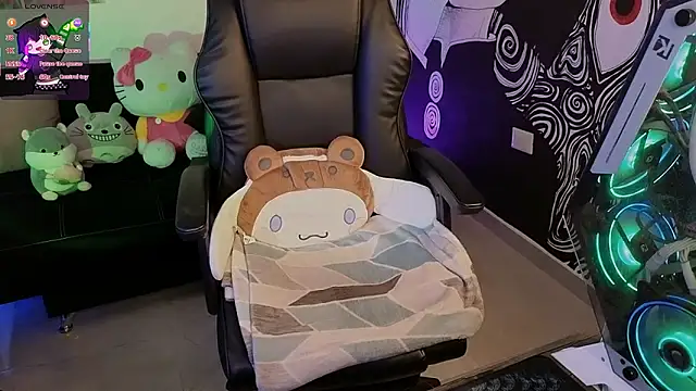 Yuhwan  online show from 11/10/25, 07:19