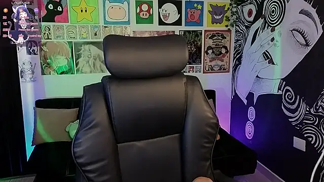 Yuhwan  online show from 11/27/25, 05:57