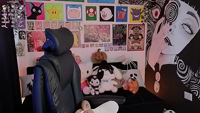 Yuhwan  online show from 10/28/25, 07:46