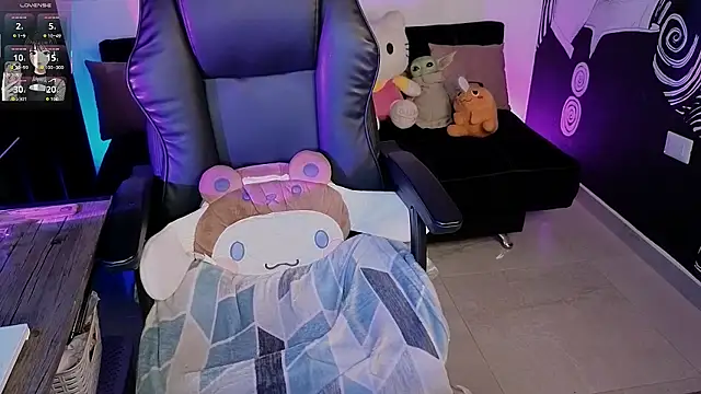 Yuhwan  online show from 02/13/26, 01:05