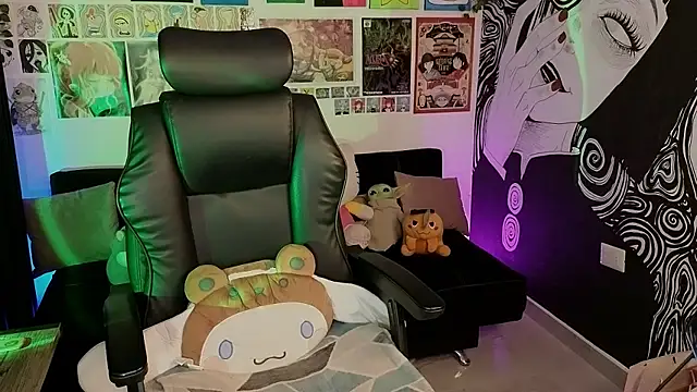 Yuhwan  online show from 02/18/26, 11:56