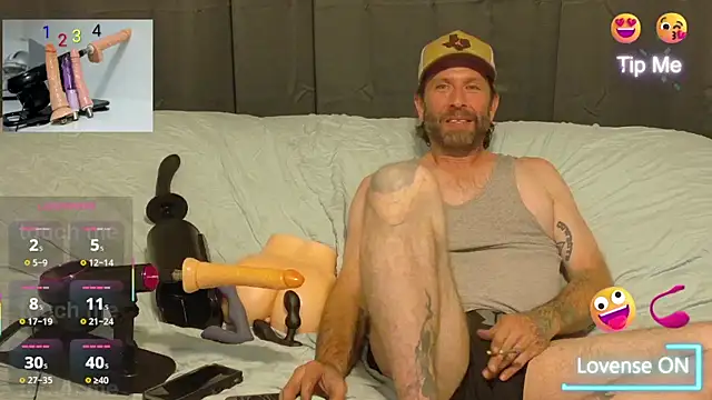 Snapshot of danoo84 chatting on 11/01/25, 05:36 danoo84 online show from 11/01/25, 05:36