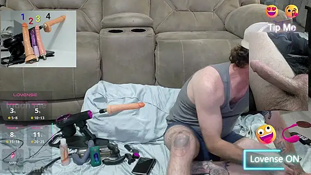 Snapshot of danoo84 chatting on 10/15/25, 03:16 danoo84 online show from 10/15/25, 03:16