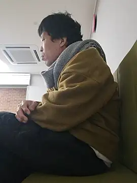 Snapshot of zzangzoa chatting on 12/02/25, 05:53 zzangzoa online show from 12/02/25, 05:53