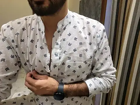 mlove902 online show from 11/10/25, 11:26