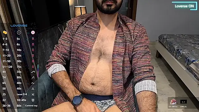 mlove902 online show from 04/15/26, 09:59