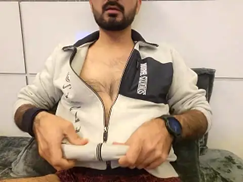 mlove902 online show from 12/21/25, 07:37