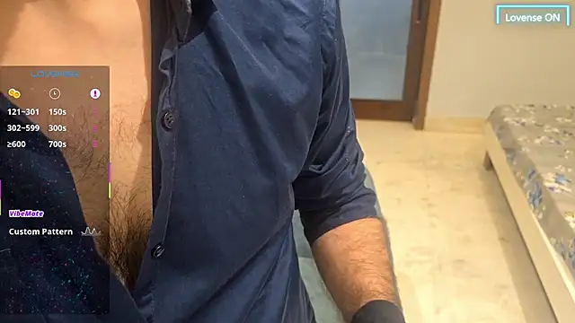 mlove902 online show from 04/11/26, 07:06