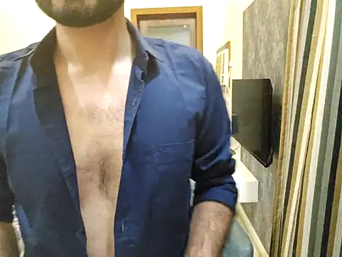 mlove902 online show from 10/01/25, 06:34