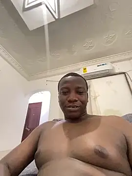 Snapshot of Atta-esi chatting on 10/25/25, 04:18 Atta-esi online show from 10/25/25, 04:18