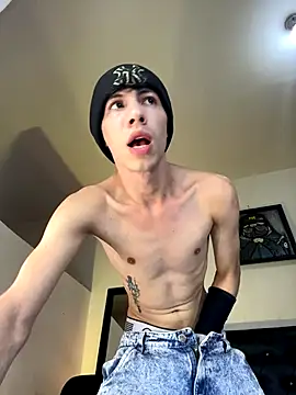 santiago cutex online show from 11/05/25, 05:54