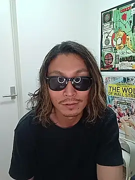 specialz0831 online show from 11/02/25, 09:36