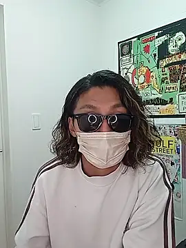 specialz0831 online show from 10/24/25, 11:20