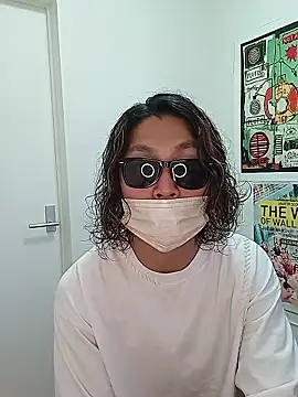 specialz0831 online show from 10/28/25, 04:57